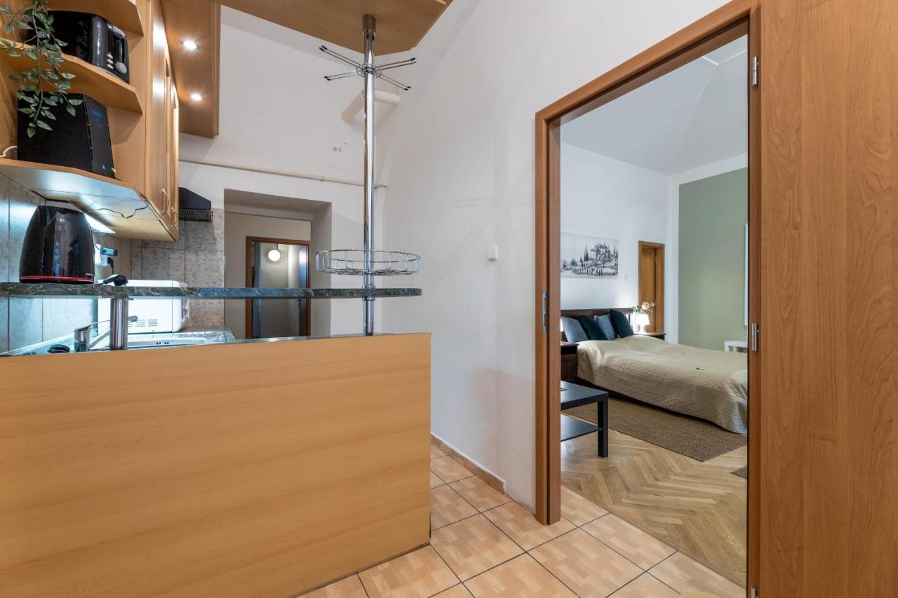 Spacious 3 Bedroom In The Heart Of Apartmán