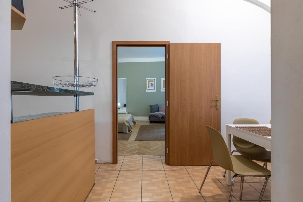 Spacious 3 Bedroom In The Heart Of * Praha